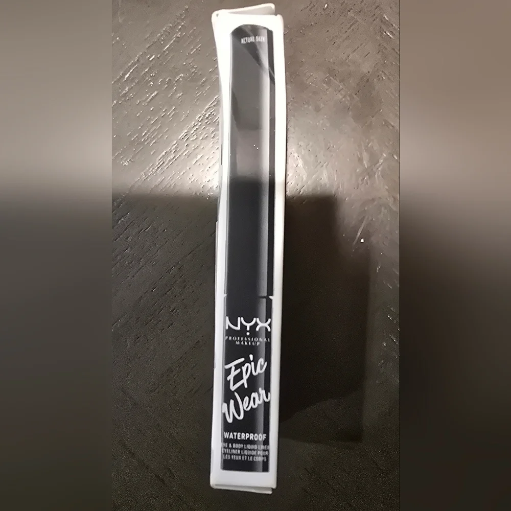 NYX Epic Wear Matte Liquid Eye & Body Liner Waterproof White Fine Point NEW